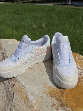 ASICS Women’s Pastel Platform Sneakers - White, Light Blue & Pink Y2k Size 10
